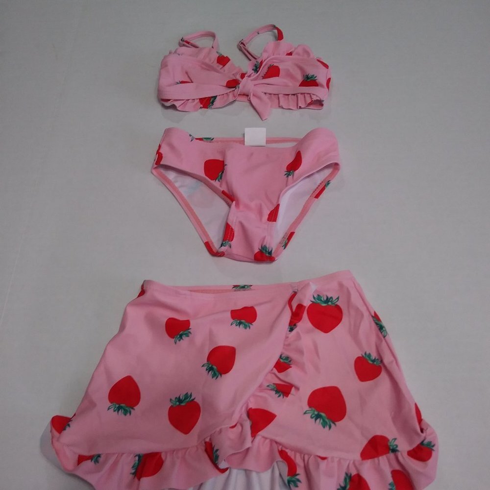 Shein Baby Girl 3 Piece Strawberry Print Ruffle Trim Bikini Swimsuit
